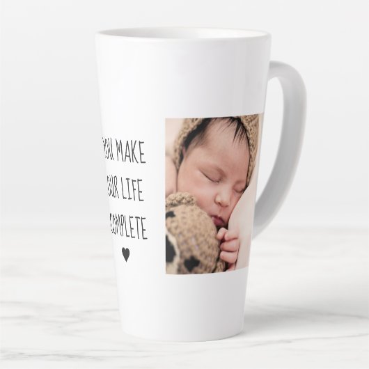 2枚モダンの写真 |私たちの生活を完成させる カフェラテマグ (右アングル)