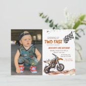 2歳になるファストダートバイクボーイ2歳の誕生日 招待状 (スタンド正面)