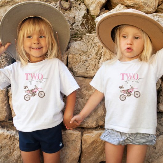 2歳のバイク好きな女の子の誕生日Tシャツ トドラーTシャツ