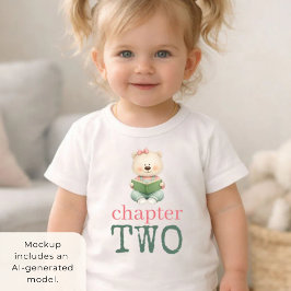 2歳の女の子とテディベアの本 Tシャツ