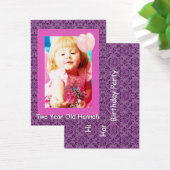 2歳の女の子の誕生日フォトカード (デスク)