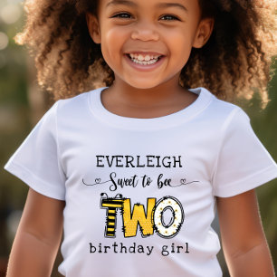 2歳の誕生日おめでとうフラワー トドラーTシャツ