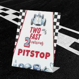 2歳の誕生日おめでとうレーシングカーピットストップ 台座サイン
