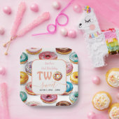 2歳の誕生日お祝いにぴったりな「Two Sweet Donuts」 ペーパープレート (パーティー)