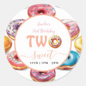 2歳の誕生日お祝い「Two Sweet Donuts」 ラウンドシール (正面)
