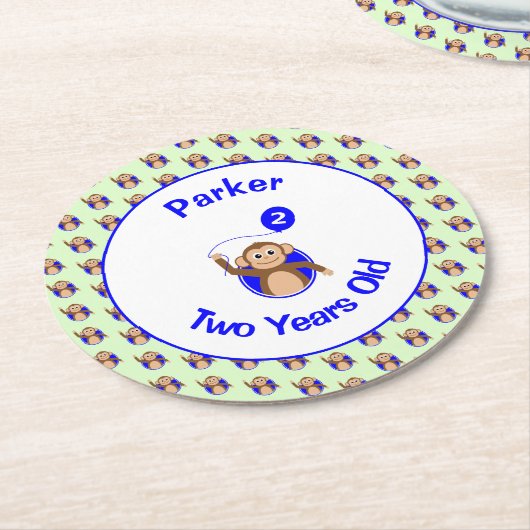 2歳の誕生日かわいいモンキーブルーバルーン名を追加 ラウンドペーパーコースター (アングル)