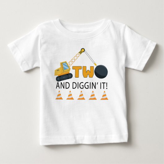 2歳の誕生日とDiggin’ It建設のバースデーTシャツ ベビーTシャツ (正面)