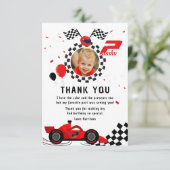 2歳の誕生日におすすめの可愛い赤いレーシングカーデザイン サンキューカード (スタンド正面)