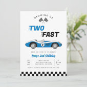 2歳の誕生日におすすめの速いブルーのヴィンテージ レース カー ボーイ 招待状 (スタンド正面)