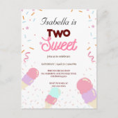 2歳の誕生日にお似合いの2つの甘いカラフルなアイスクリーム スプリンクル ポストカード (正面)