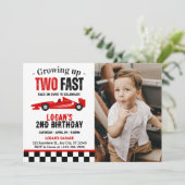 2歳の誕生日をお祝いするレーシングカーボーイの写真 招待状 (スタンド正面)