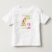 2歳の誕生日を迎えるかわいいフクロウ トドラーTシャツ (正面)