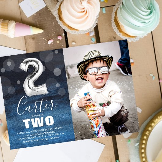 2歳の誕生日シルバーバルーン | 青い写真パーティー 招待状