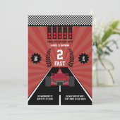 2歳の誕生日パーティーに最適なレーシングテーマ「ツーファスト」 招待状 (スタンド正面)