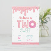 2歳の誕生日ピンクドーナツ招待状 招待状 (スタンド正面)
