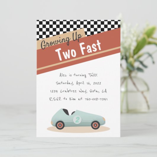 2歳の誕生日ユニークイエロー・レッド・ブラックテーマ 招待状 (スタンド正面)