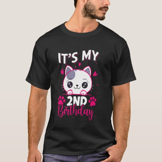 2歳の誕生日 女の子 猫 2歳の女の子の誕生日 Tシャツ (正面)