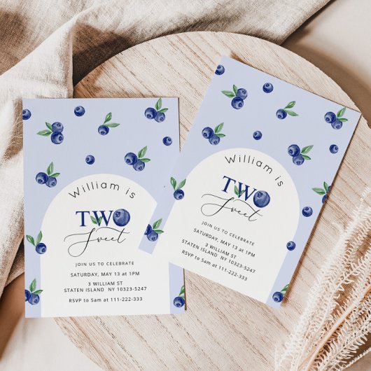 2歳の青いブルーベリーの男の子の誕生日 招待状