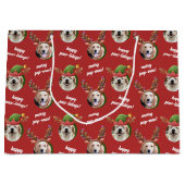 2犬写真トナカイのアントラーメリークリスマスレッド ラージペーパーバッグ (正面)