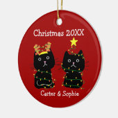 2猫クリスマスライト名前をカスタムするかわいい赤 セラミックオーナメント (左)