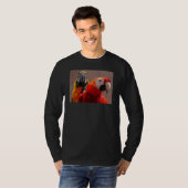 2羽のオウムのクローズアップ Tシャツ (正面フル)