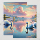 2羽の白鳥が穏やかな湖をすべっていた サンキューカード (正面/裏面)