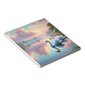 2羽の白鳥が穏やかな湖をすべっていた ノートパッド (アングル)