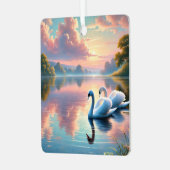 2羽の白鳥が穏やかな湖をすべっていた メタルオーナメント (正面左)