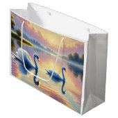 2羽の白鳥が穏やかな湖をすべっていた ラージペーパーバッグ (正面アングル)