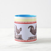 2羽の鶏の台所クラシックな旧式のマグ マグカップ (中央)