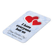 2赤いハート – 私は私は私たちのタイポグラフィ以外の誰もが嫌い マグネット (左側)