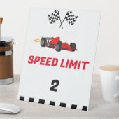 2速スピード制限標識を上げるカーレース 台座サイン (インサイチュ)