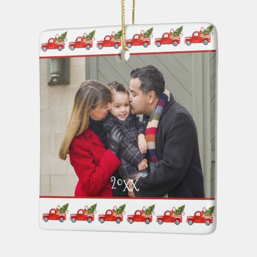 2面カスタムファミリーフォトレッドトラッククリスマス セラミックオーナメント (左)