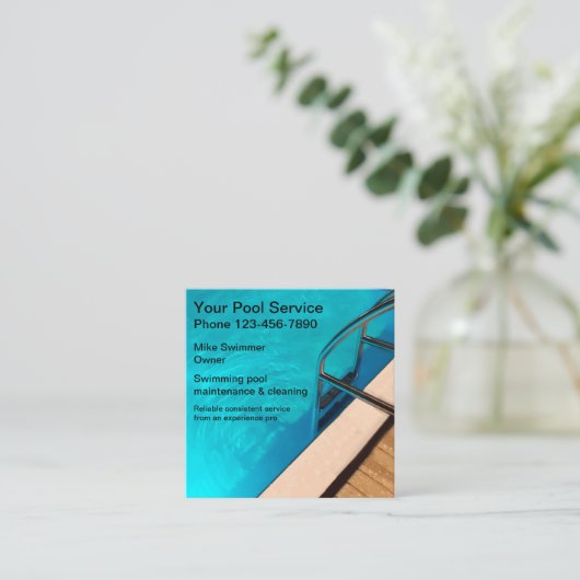 2面頭が切れるスイミングプールサービス スクエア名刺 (スタンド正面)