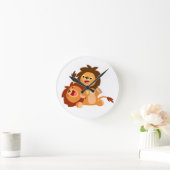 2頭のかわいくよくはしゃぐな漫画のライオンの柱時計 ラウンド壁時計 (ホーム)