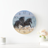 2頭の美しいシャランニングー馬のビーチ ラージ壁時計 (ホーム)