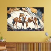 2頭の馬が岩の上で休憩を取る。キャンバスの柱 キャンバスプリント (インサイチュ (リビング))