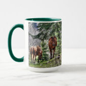 2頭の馬と森の写真を飲むマグカップ マグカップ (左)