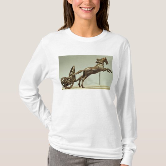 2頭の馬の一人乗り二輪馬車のモデル Tシャツ (正面)