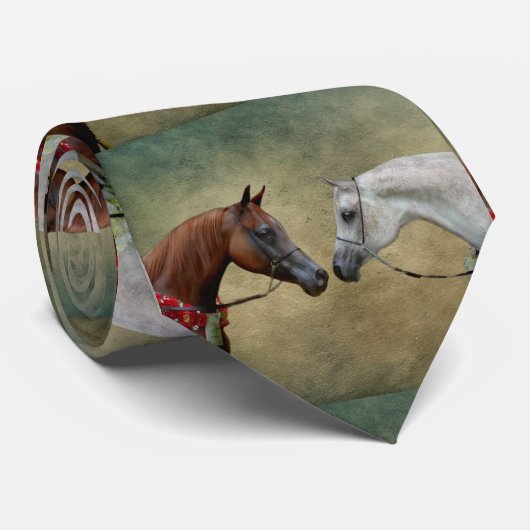 2頭の馬絵画を超える。 ネクタイ (ロール)