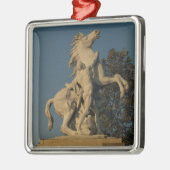 2頭の「泥灰質の馬」のoriginallの1つのレプリカ メタルオーナメント (左)