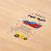 2高速2歳の誕生日キッズレーシングカー アクリル招待状 (レイダウン)