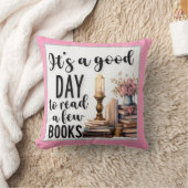 2魅力的冊の本読がピンク クッション (ブランケット)