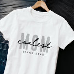 20クールXX年からのマモダンムシンプル名門私立校風の Tシャツ<br><div class="desc">このシンプルデザインモダンはサンセリフタイポグラフィで構成される。</div>