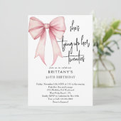 20代のピンクコケット弓を結ぶ30歳の誕生日 招待状 (スタンド正面)