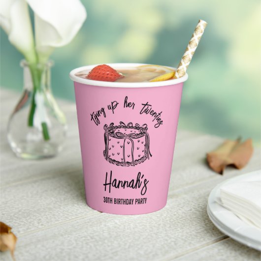 20代30歳の誕生日を迎えるブラックボウ 紙コップ (インサイチュ)