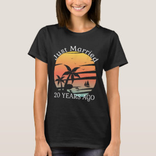 20周年記念結婚クルーズたった今結婚しました20アイ Tシャツ