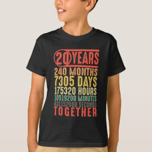 20周年記念結婚彼と彼女の出会うカップル Tシャツ