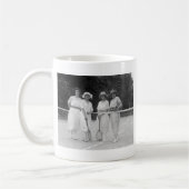 20年代のテニスのファッション コーヒーマグカップ (左)