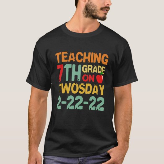20教え日の第7学年2/22/2022 Math T Tシャツ (正面)